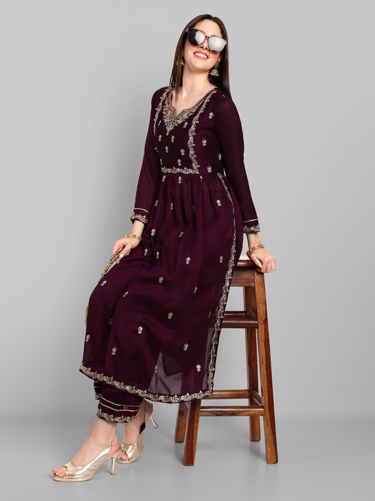 Embroidered Straight Kurta Pants Set