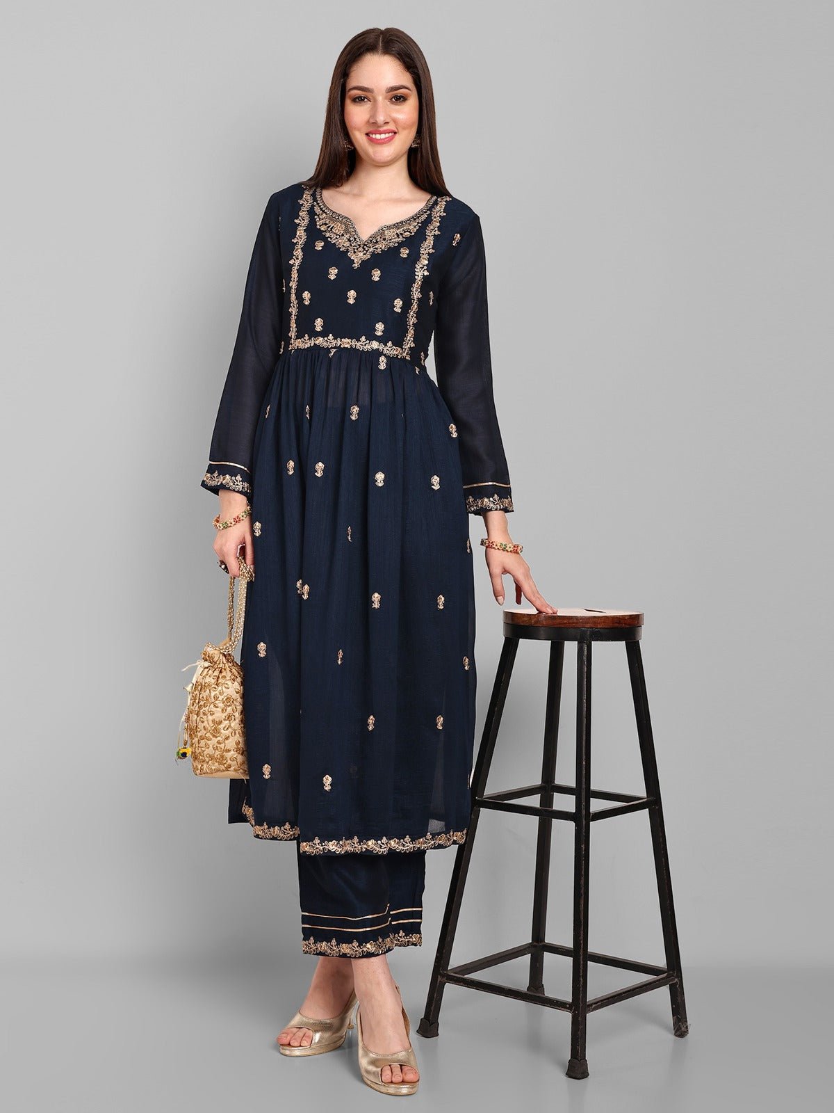Embroidered Straight Kurta Pants Set