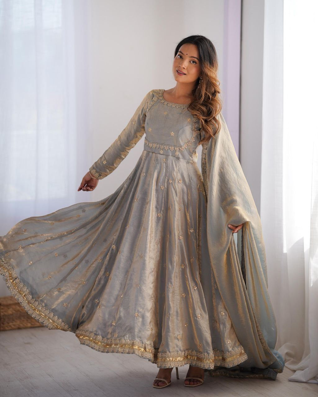 Fandy Silk Gown