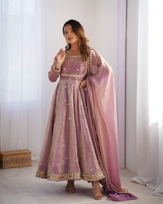 Fandy Silk Gown