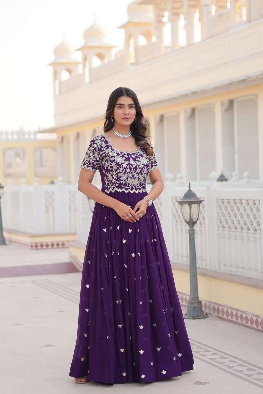 PREMIUM READYMADE DESIGNER GOWN